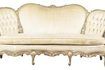 Design curviligne Louis XV divan avec asymétrie subtile.