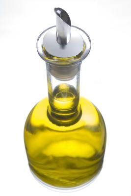 L'huile végétale obstrue les pucerons' respiratory systems.