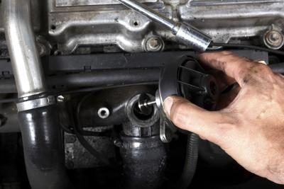 Mécanique inspection d'un moteur diesel