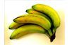Bananes fraîches du marché sont souvent pas complètement mûr.